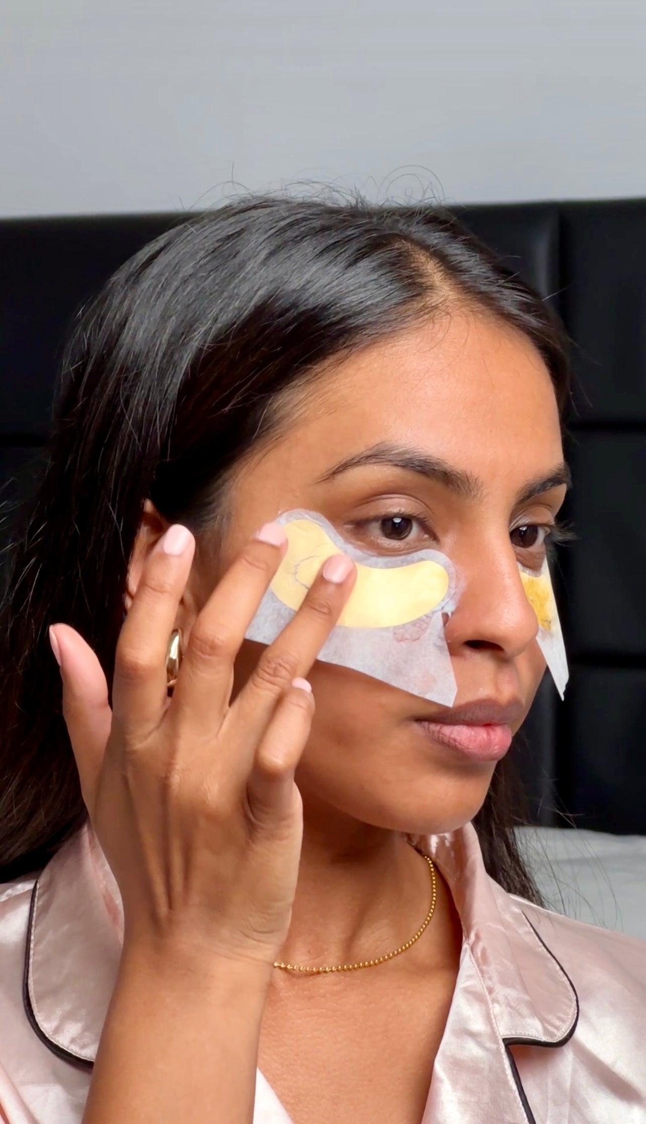 Melting Moment 24k Gold Eye Mask